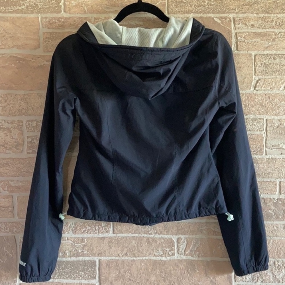 Abercrombie & Fitch Windbreaker - Picture 2 of 5